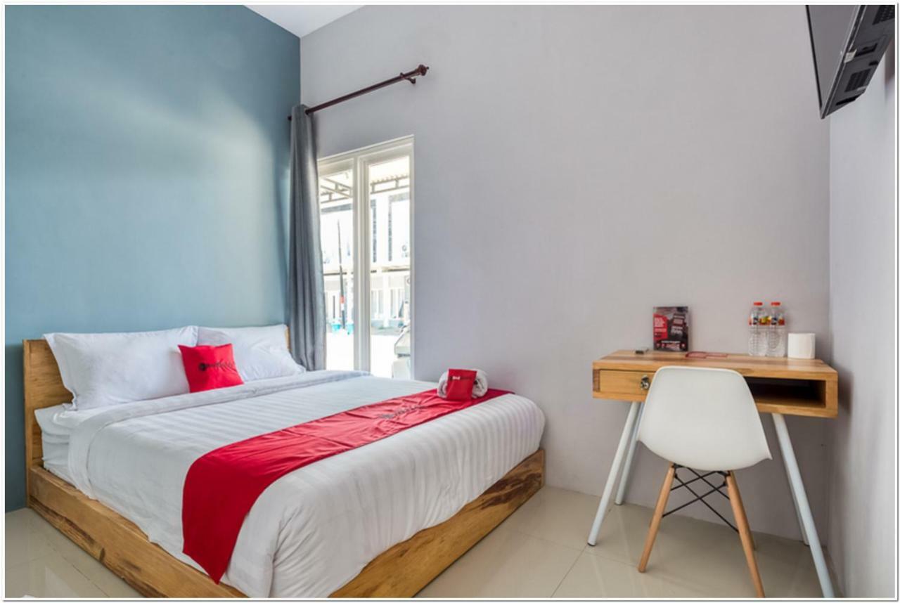 Reddoorz @ Bypass Juanda Airport Otel Sidoarjo Dış mekan fotoğraf